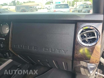 2014 Ford Super Duty F-250 Platinum Crew Cab Medium Bed - miniatura 16