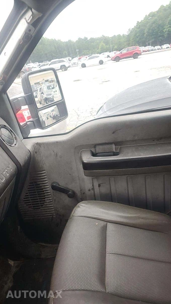 2014 Ford Super Duty F-250 XL Crew Cab Medium Bed – miniatura 20