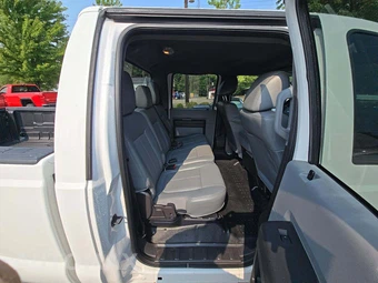 2014 Ford Super Duty F-250 XL Crew Cab Medium Bed - miniatura 13