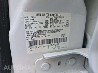 2014 Ford Super Duty F-250 XL Crew Cab Medium Bed - miniatura 2