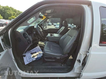 2014 Ford Super Duty F-250 XL Crew Cab Medium Bed - miniatura 3