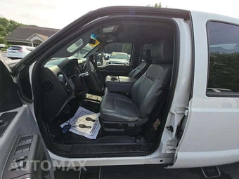 2014 Ford Super Duty F-250 XL Crew Cab Medium Bed - miniatura 3