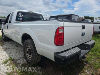 2014 Ford Super Duty F-250 XL Extended Cab Long Bed w/Rear Doors - miniatura 2