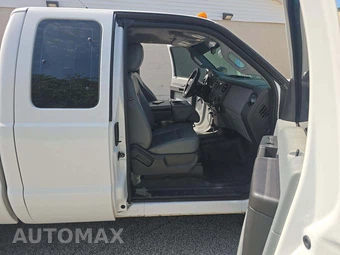 2014 Ford Super Duty F-250 XL Extended Cab Medium Bed w/Rear Doors - miniatura 15