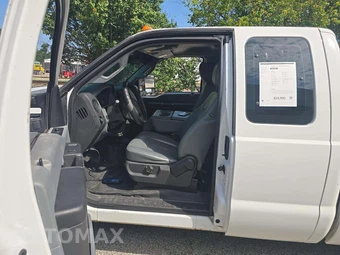 2014 Ford Super Duty F-250 XL Extended Cab Medium Bed w/Rear Doors - miniatura 3