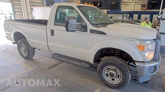 2014 Ford Super Duty F-250 XL Regular Cab Long Bed - miniatura 3