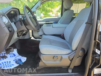 2014 Ford Super Duty F-250 XLT Crew Cab Medium Bed - miniatura 3