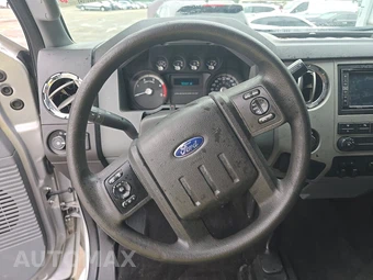 2014 Ford Super Duty F-250 XLT Crew Cab Medium Bed - miniatura 10