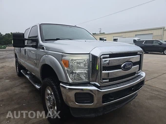 2014 Ford Super Duty F-250 XLT Crew Cab Medium Bed - miniatura 2