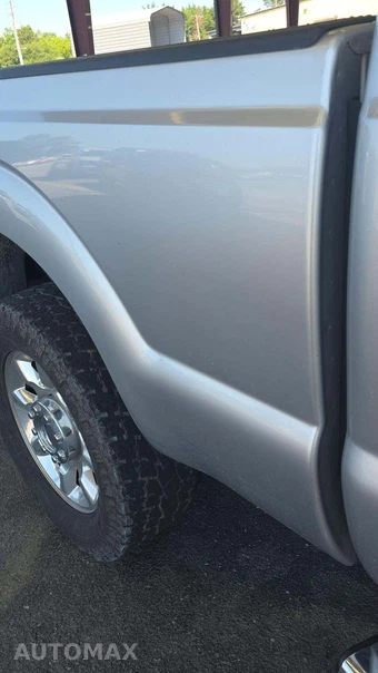 2014 Ford Super Duty F-250 XLT Crew Cab Medium Bed - miniatura 24