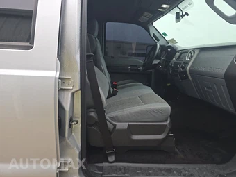 2014 Ford Super Duty F-250 XLT Crew Cab Medium Bed - miniatura 8