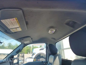 2014 Ford Super Duty F-350 Cab Chassis XL Regular Cab - miniatura 16