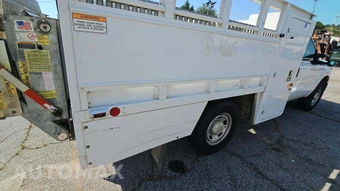 2014 Ford Super Duty F-350 Cab Chassis XL Regular Cab - miniatura 23