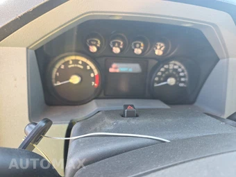 2014 Ford Super Duty F-350 Cab Chassis XL Regular Cab - miniatura 12