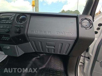 2014 Ford Super Duty F-350 Cab Chassis XL Regular Cab DRW - miniatura 16