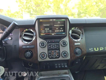 2014 Ford Super Duty F-350 Lariat Crew Cab Medium Bed - miniatura 10