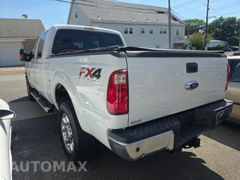 2014 Ford Super Duty F-350 Lariat Crew Cab Medium Bed - miniatura 6