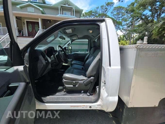 2014 Ford Super Duty F-450 Cab Chassis XL Regular Cab DRW - miniatura 6