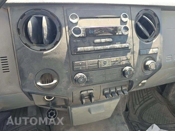 2014 Ford Super Duty F-450 Cab Chassis XL Regular Cab DRW - miniatura 7