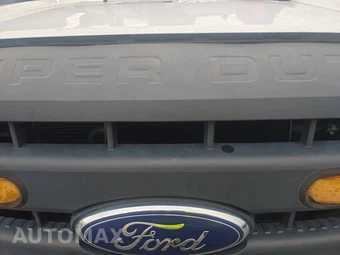 2014 Ford Super Duty F-450 Cab Chassis XL Regular Cab DRW - miniatura 14