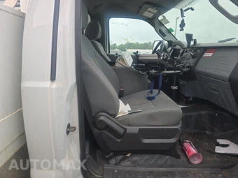 2014 Ford Super Duty F-450 Cab Chassis XL Regular Cab DRW - miniatura 8