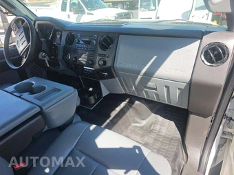 2014 Ford Super Duty F-450 Cab Chassis XL Regular Cab DRW - miniatura 18
