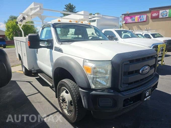 2014 Ford Super Duty F-450 Cab Chassis XL Regular Cab DRW - miniatura 4