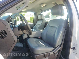 2014 Ford Super Duty F-450 Cab Chassis XL Regular Cab DRW - miniatura 6
