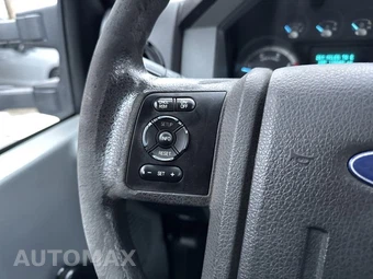 2014 Ford Super Duty F-450 Cab Chassis XL Regular Cab DRW - miniatura 16