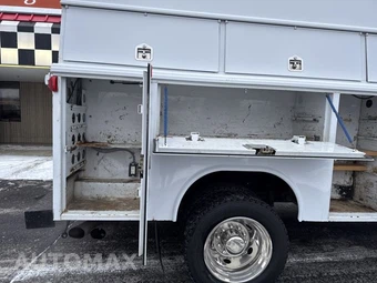 2014 Ford Super Duty F-450 Cab Chassis XL Regular Cab DRW - miniatura 25