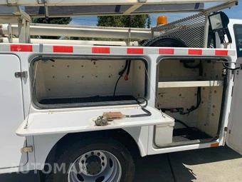 2014 Ford Super Duty F-450 XL Extended Cab DRW - miniatura 23