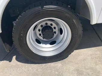 2014 Ford Super Duty F-450 XL Extended Cab DRW - miniatura 31