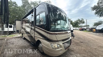2014 Ford Super Duty F-53 Class A Motorhome Chassis DRW - miniatura 3