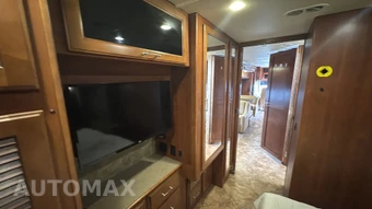 2014 Ford Super Duty F-53 Class A Motorhome Chassis DRW - miniatura 51
