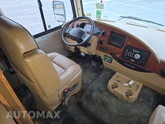 2014 Ford Super Duty F-53 Class A Motorhome Chassis DRW - miniatura 11