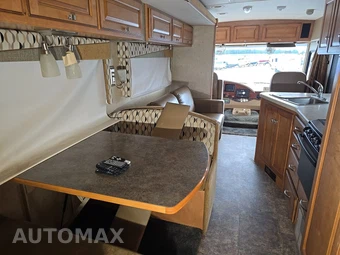 2014 Ford Super Duty F-53 Class A Motorhome Chassis DRW - miniatura 14