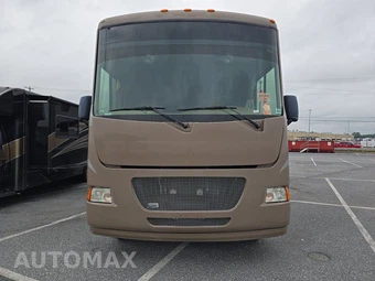 2014 Ford Super Duty F-53 Class A Motorhome Chassis DRW - miniatura 2