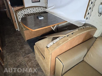 2014 Ford Super Duty F-53 Class A Motorhome Chassis DRW - miniatura 7