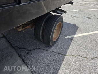 2014 Ford Super Duty F-550 Cab Chassis XL Regular Cab DRW - miniatura 11