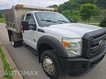 2014 Ford Super Duty F-550 Cab Chassis XL Regular Cab DRW - miniatura 4