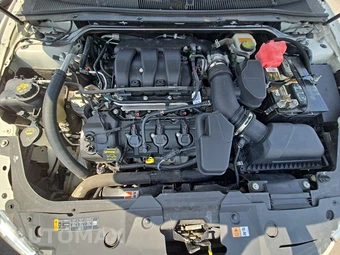 2014 Ford Taurus Limited - miniatura 15