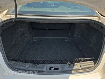 2014 Ford Taurus Limited - miniatura 16