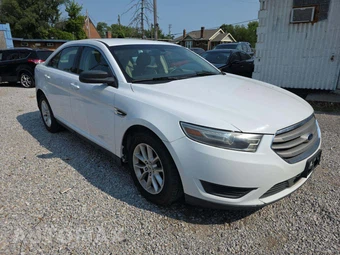 2014 Ford Taurus SE – miniatura 4
