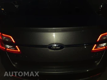 2014 Ford Taurus SEL – miniatura 16