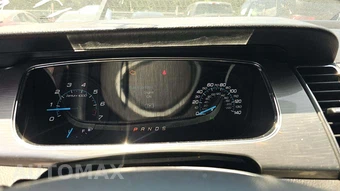 2014 Ford Taurus SEL – miniatura 22