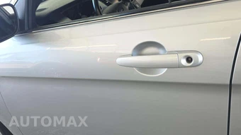 2014 Ford Taurus SEL – miniatura 40