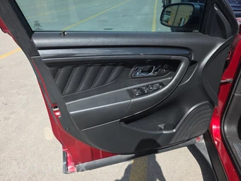 2014 Ford Taurus SHO – miniatura 9