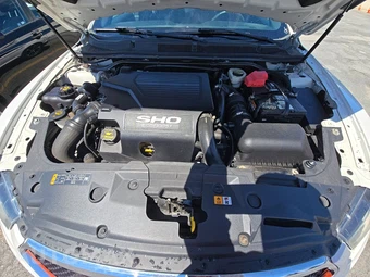 2014 Ford Taurus SHO - miniatura 15