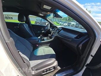 2014 Ford Taurus SHO - miniatura 8
