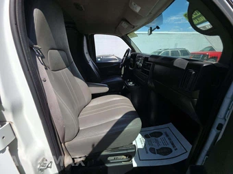 2014 GMC Savana 1500 Cargo Van 1WT 135.0" WB - miniatura 17
